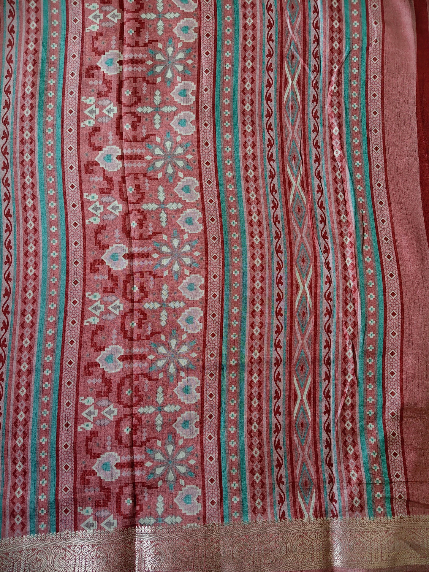 Dola Silk -Geometric Print Saree