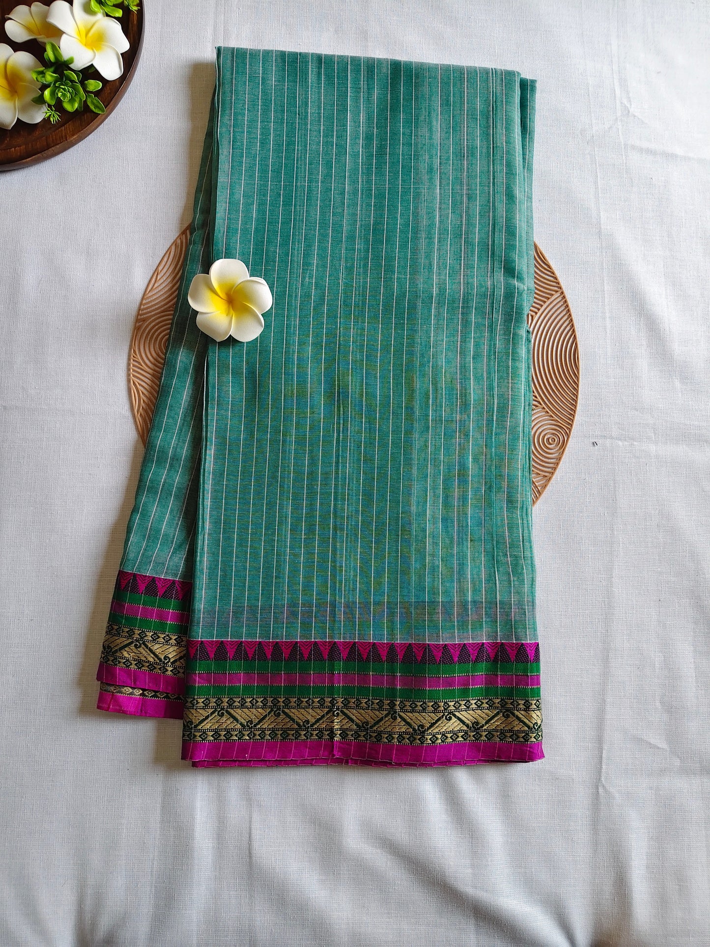Narayanpet Saree with Vertical Stripes