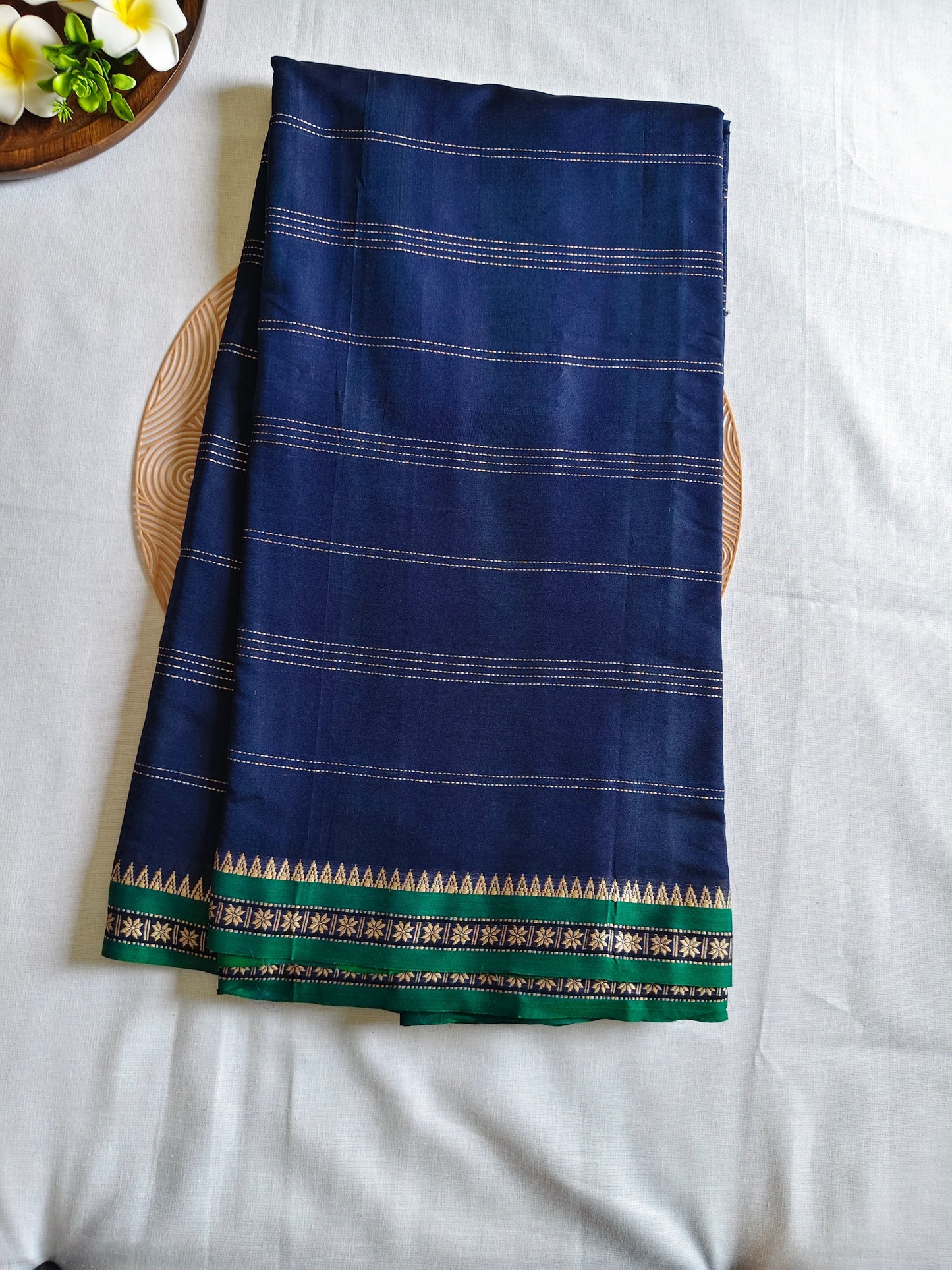 Narayanpet Saree with Lined Thread Work